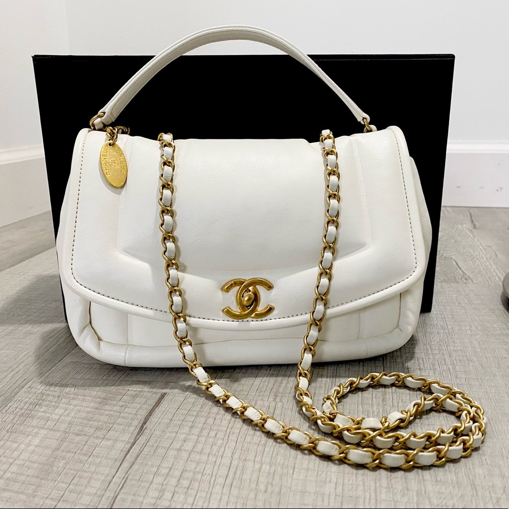 Rare❣️Chanel 2019 puffy flap chain crossbody bag - Picture 1 of 13